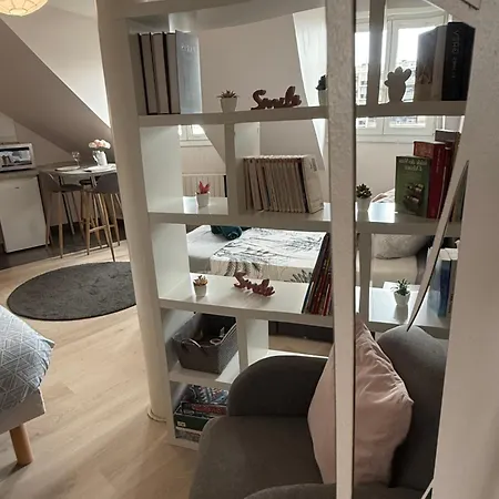 Apartment Centre *